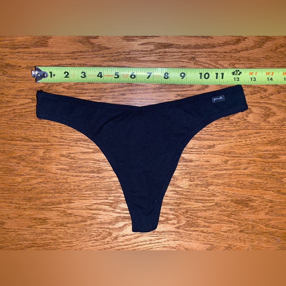Victoria’s Secret Thong Panty NWT